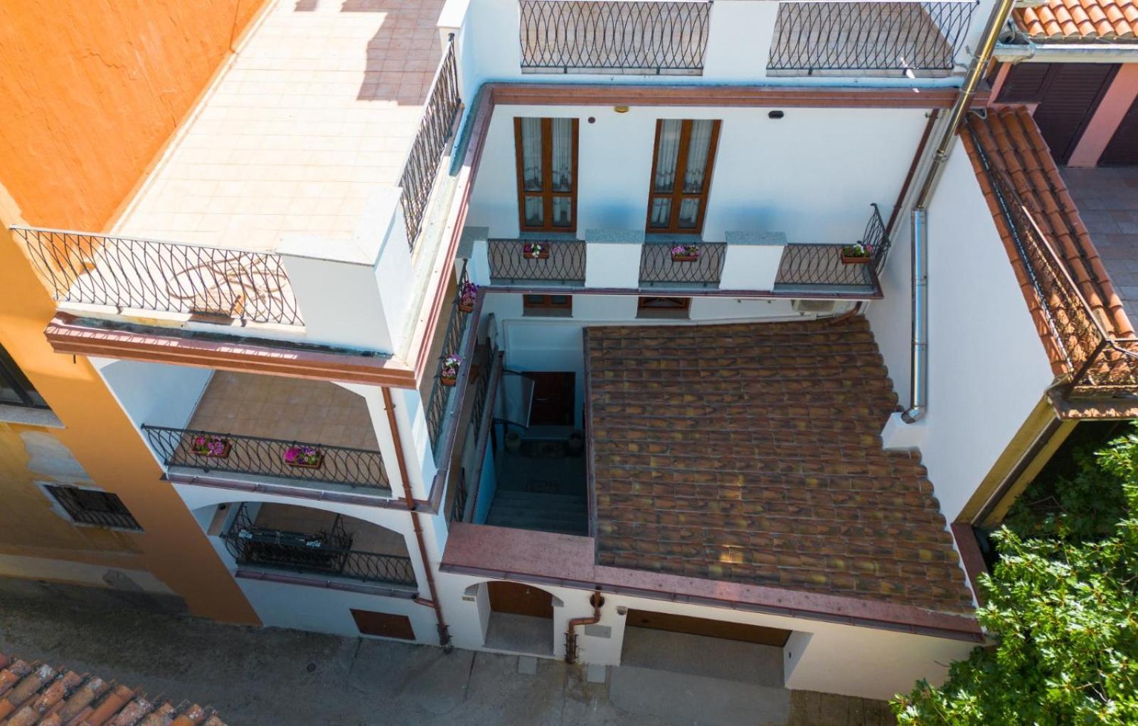 B&B Ruinas Arzana ภายนอก รูปภาพ